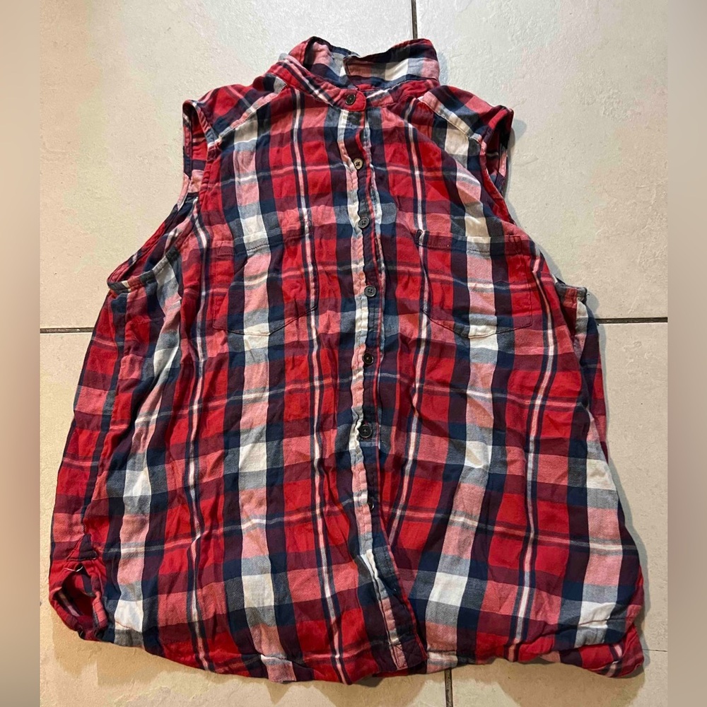 Red flannel (sleeveless)